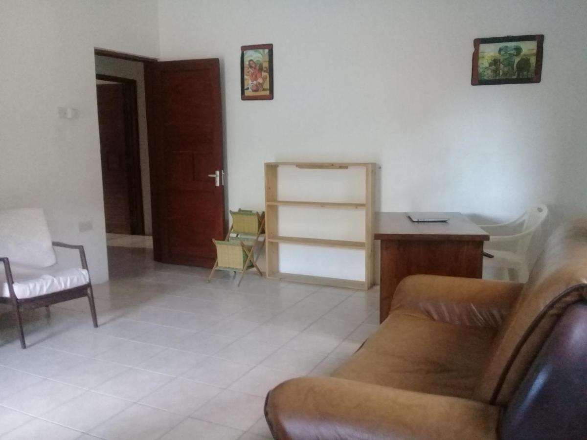 El Hope Lodge Dár Al-Szalám Kültér fotó